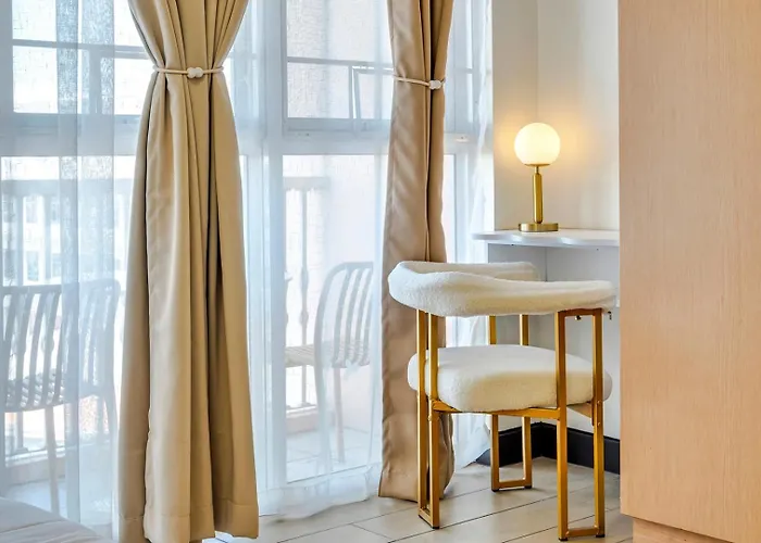 Apartment Cozy Venice Grand Canal View | Netflix | Wifi Manila
