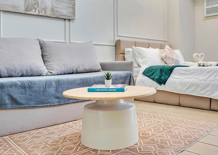 Cozy Venice Grand Canal View | Netflix | Wifi * Manila
