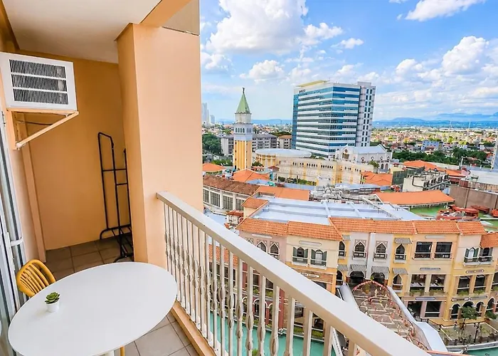 Cozy Venice Grand Canal View | Netflix | Wifi Apartment Manila
